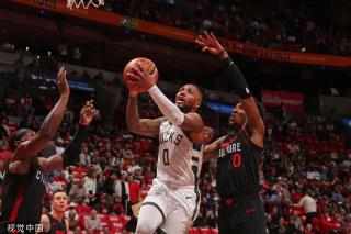 年纪轻轻便 年纪轻轻便