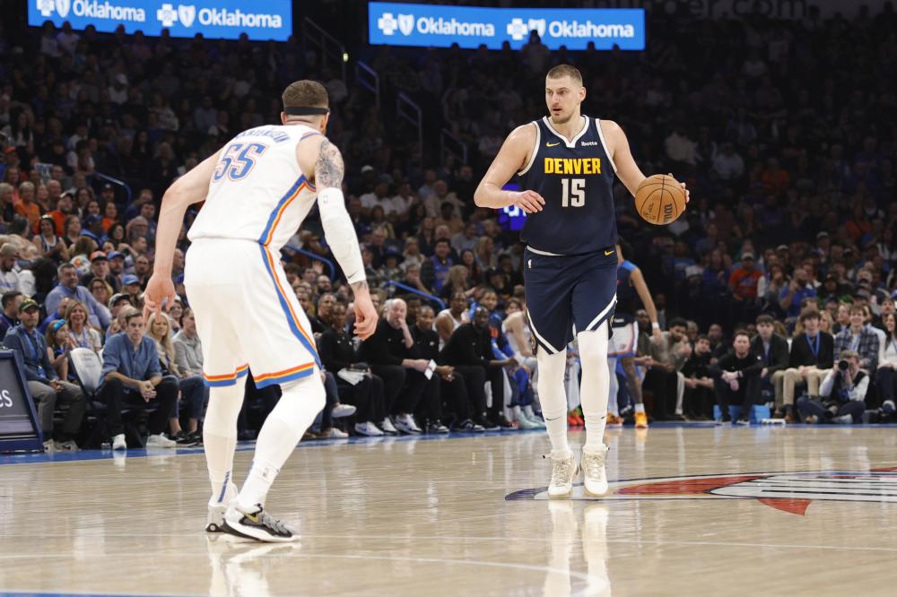 还没退役就 还没退役就