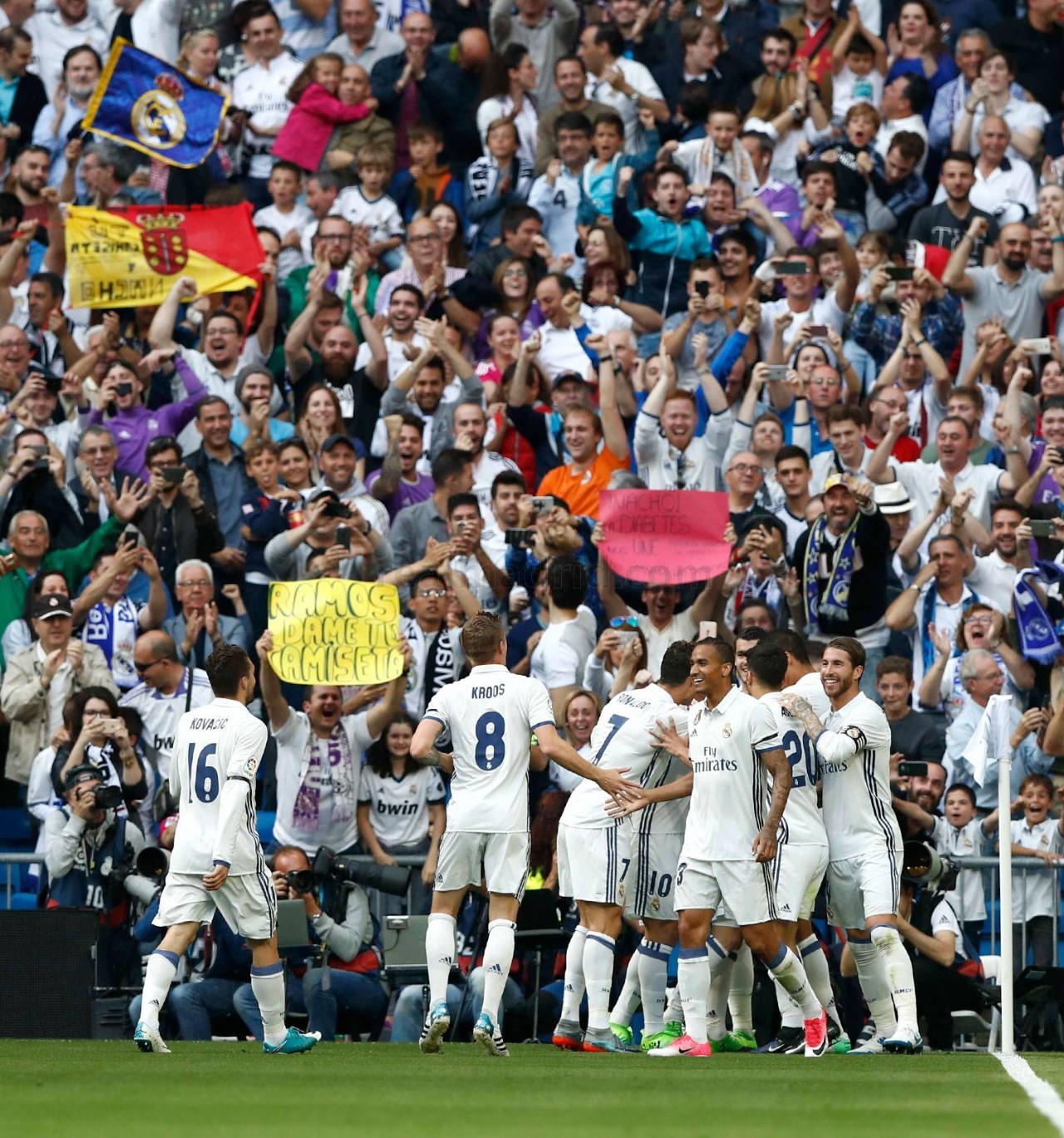 他们始终坚 他们始终坚